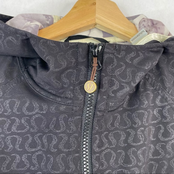 Lululemon Apres Yoga Rain Insignia Jacket Sz 2 - Picture 3 of 14